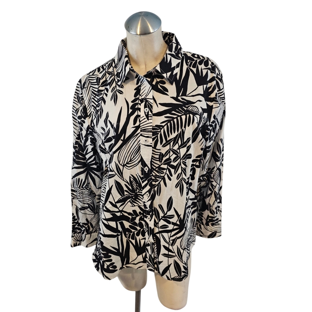 3/$25 Talbots Size XLP Button Down Shirt Black Off White Leaf Print